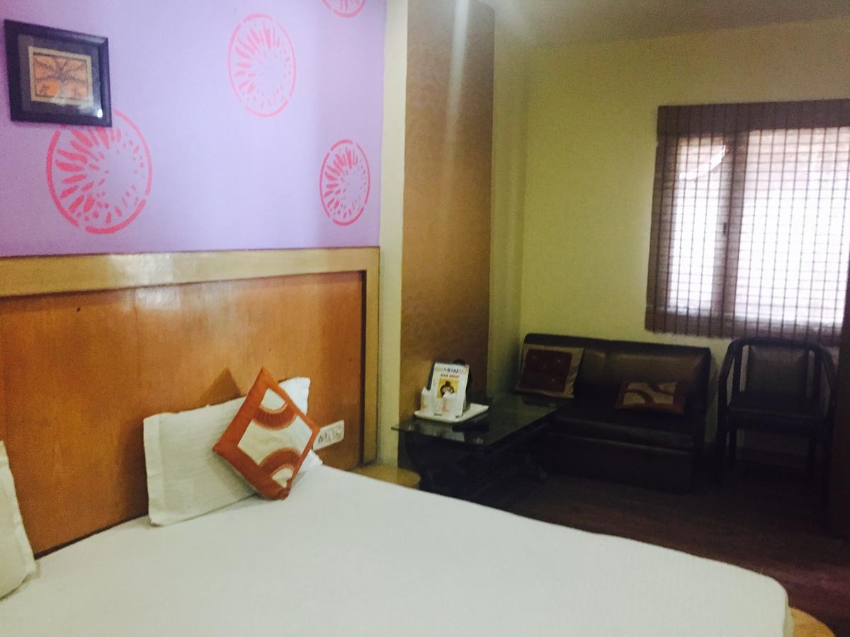 Hotel Splash Yeni Delhi Dış mekan fotoğraf